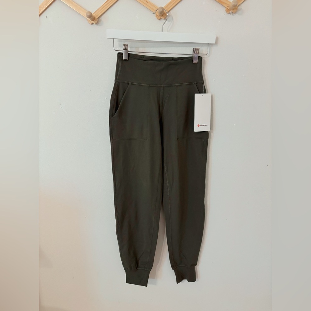 Lululemon NWT Align High-Rise Jogger Pants *Full Length - Army Green - Size 4